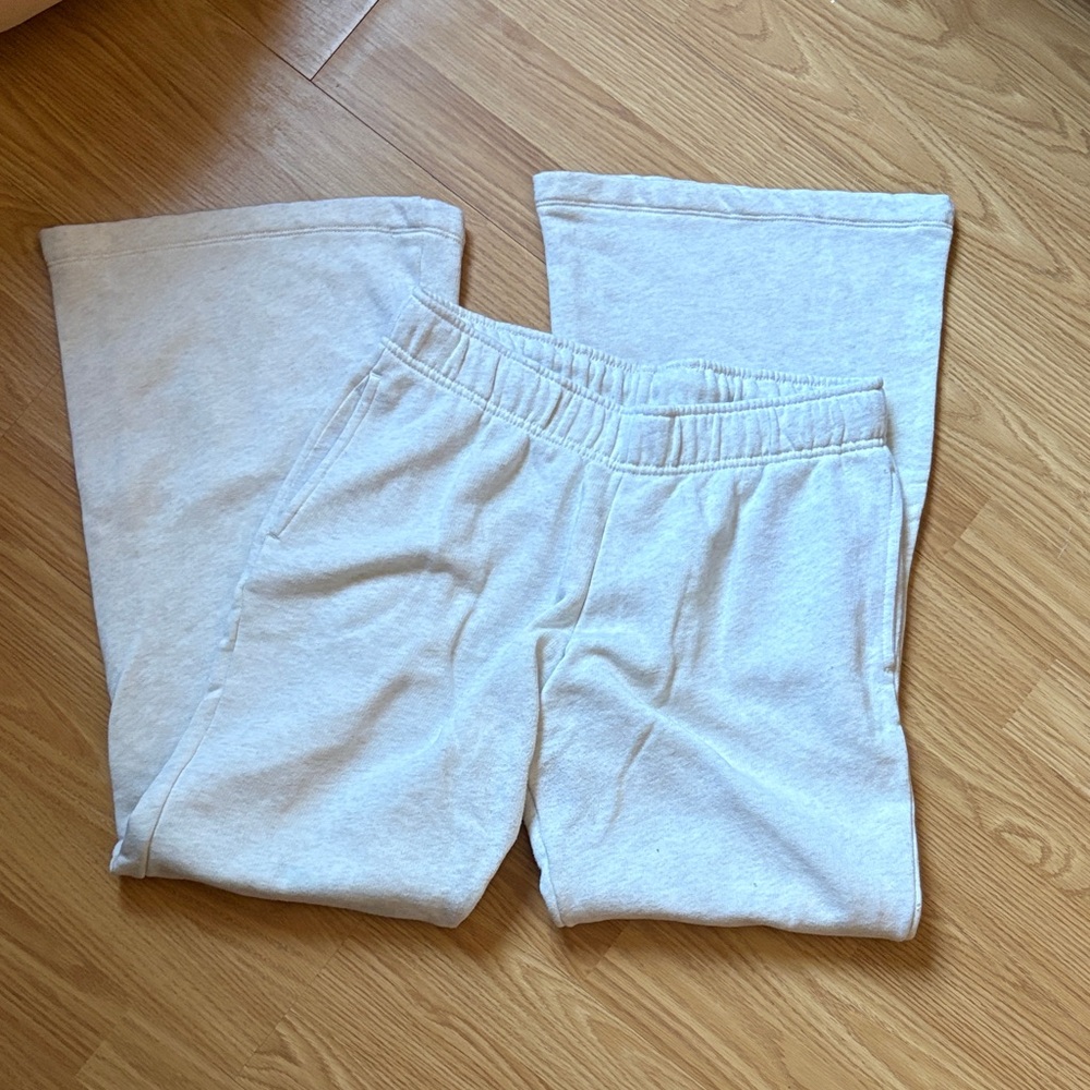 Grey wideleg sweatpants